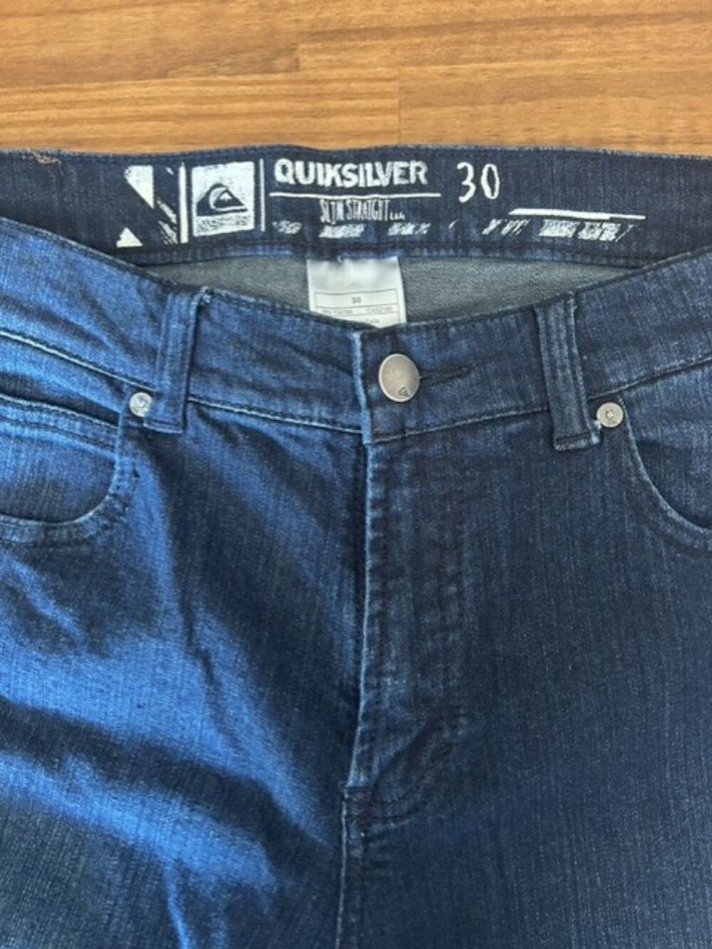 Quiksilver Slim Straight Jeans Men’s 30 Dark Wash Denim RN 114199 - Picture 3 of 5